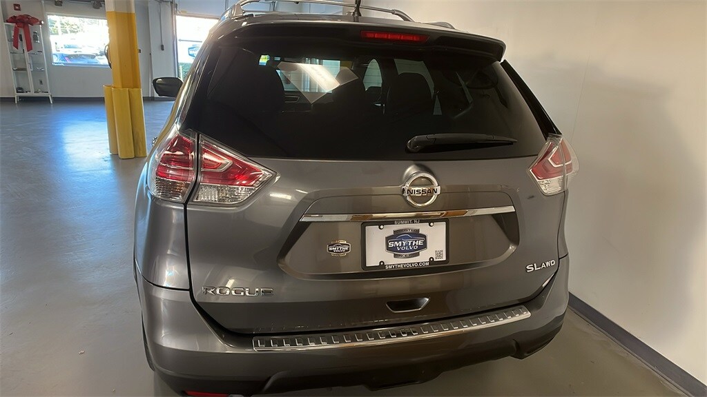 2015 Nissan Rogue SL photo 3