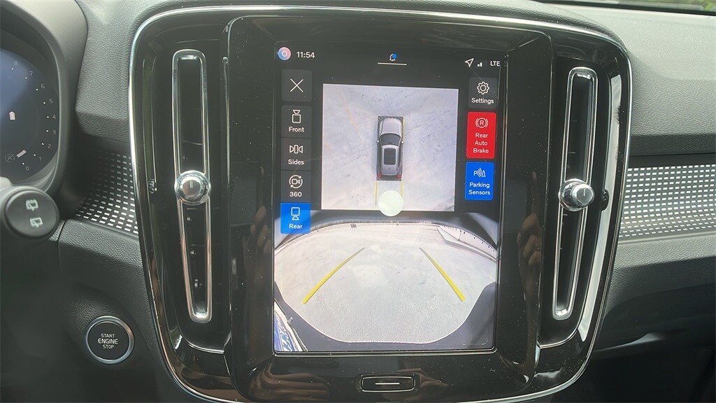 2026 Volvo XC40 Ultra Black Edition - Photo 17