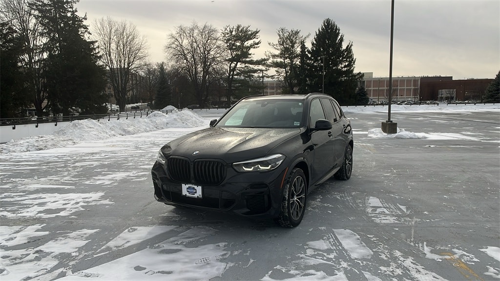 2023 BMW X5 40i's photo