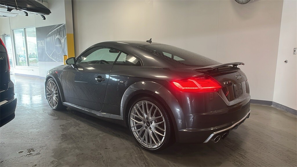 2017 Audi TTS Coupe photo 2