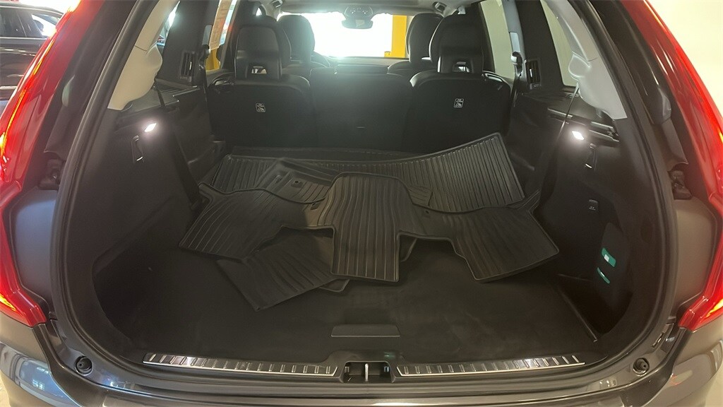 2024 Volvo XC90 B5 Core photo 3