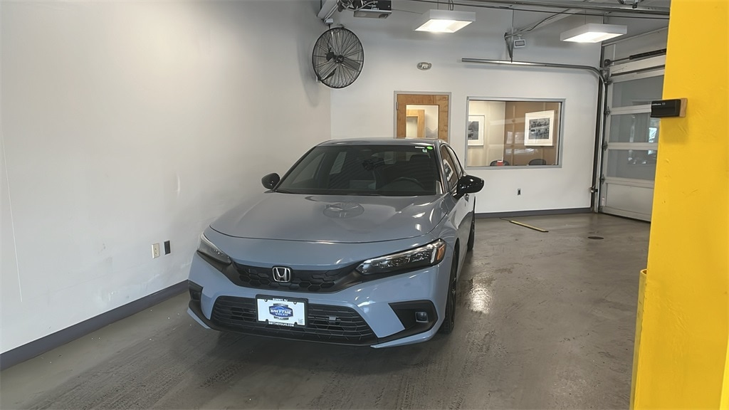 2023 Honda Civic Hatchback Sport's photo