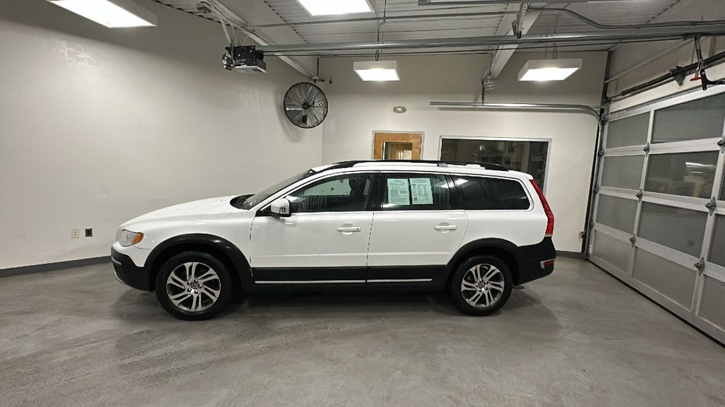 Used 2015 Volvo XC70 Base with VIN YV4952NJ0F1218655 for sale in Summit, NJ