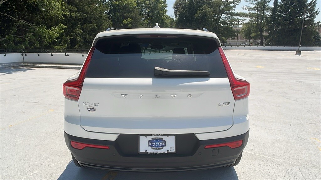 2026 Volvo XC40 Plus photo 3