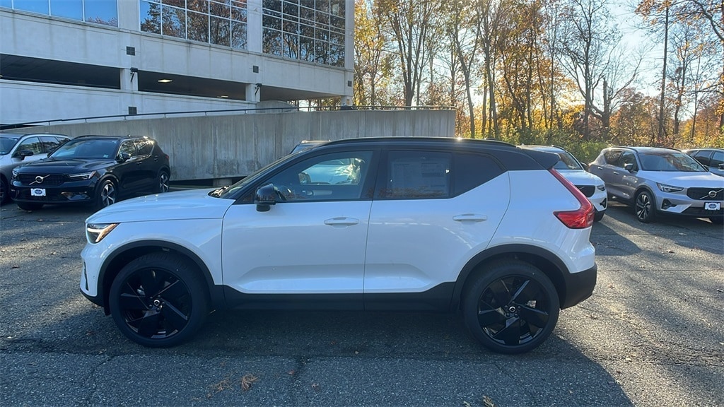 New 2026 Volvo XC40 B5 Ultra Black Edition SUV