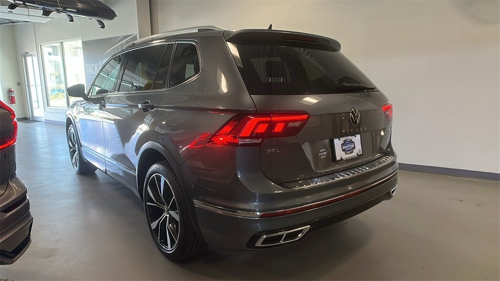 2022 Volkswagen Tiguan SEL Premium R-Line photo 2