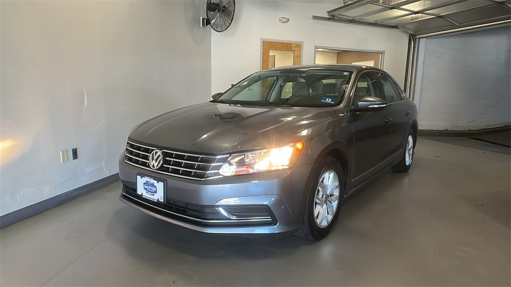2016 Volkswagen Passat