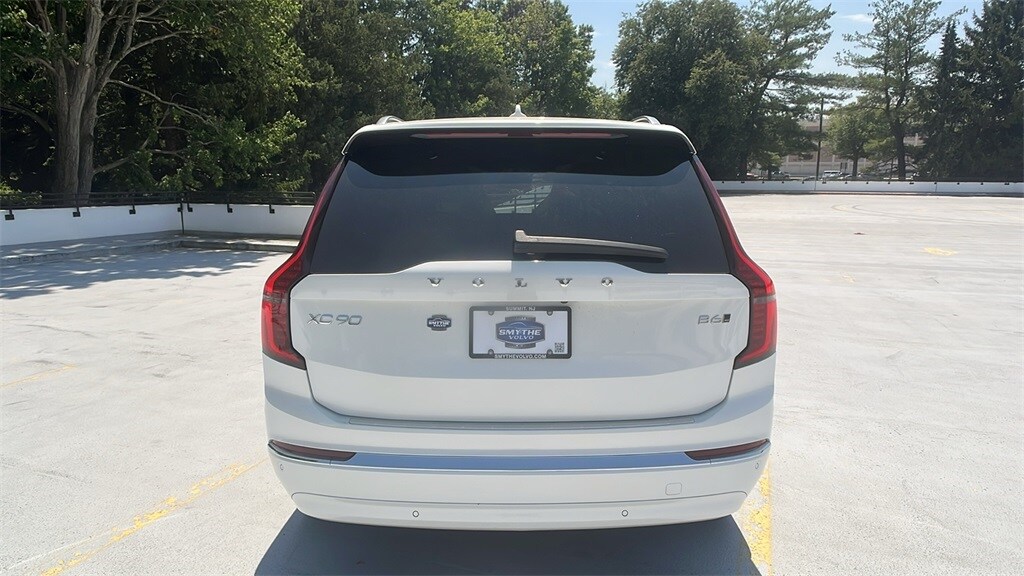 2026 Volvo XC90 Plus photo 4
