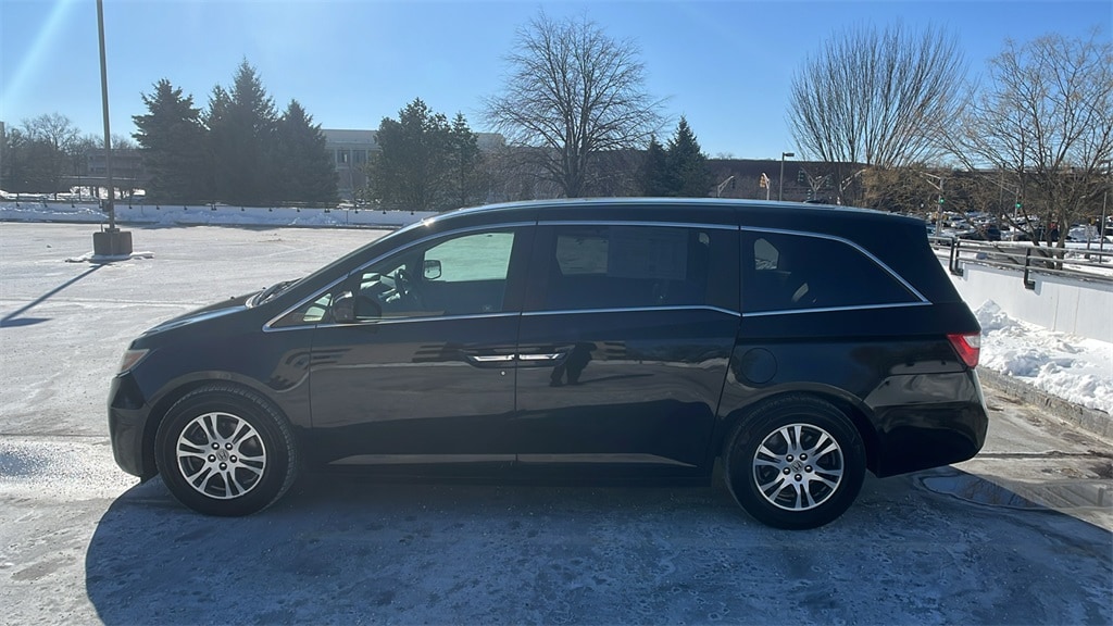 Used 2011 Honda Odyssey EX-L with VIN 5FNRL5H61BB018046 for sale in Summit, NJ