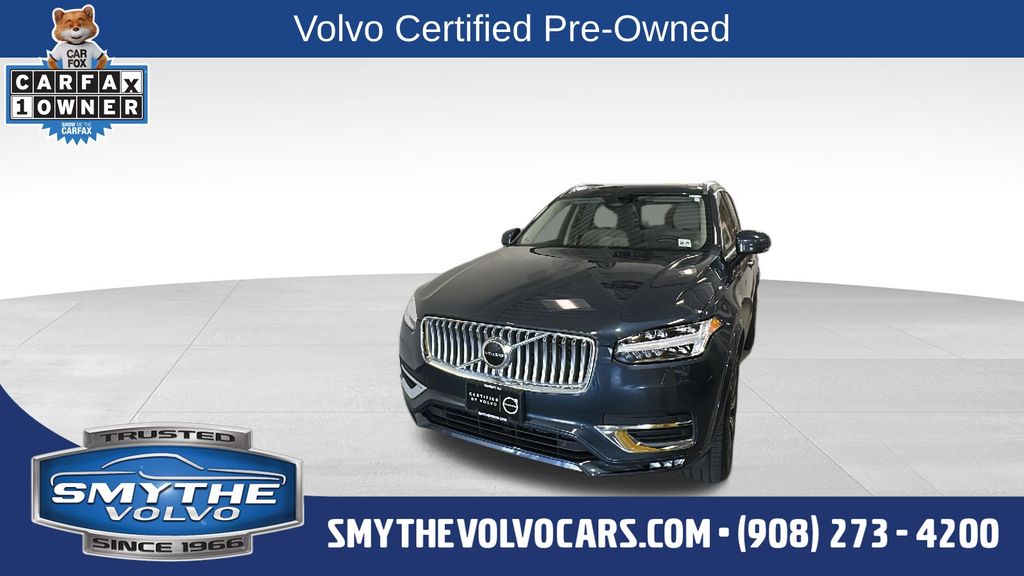 2025 Volvo XC90 B5 Core Bright 4WD's photo