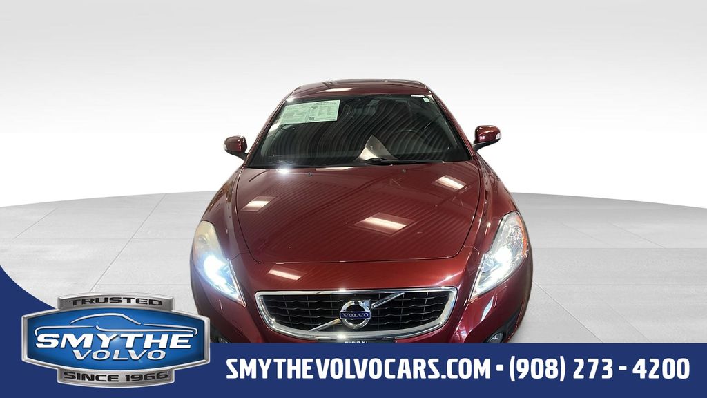 2011 Volvo C70 T5