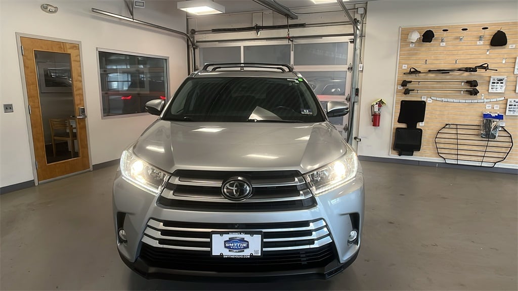 Used 2017 Toyota Highlander Limited SUV