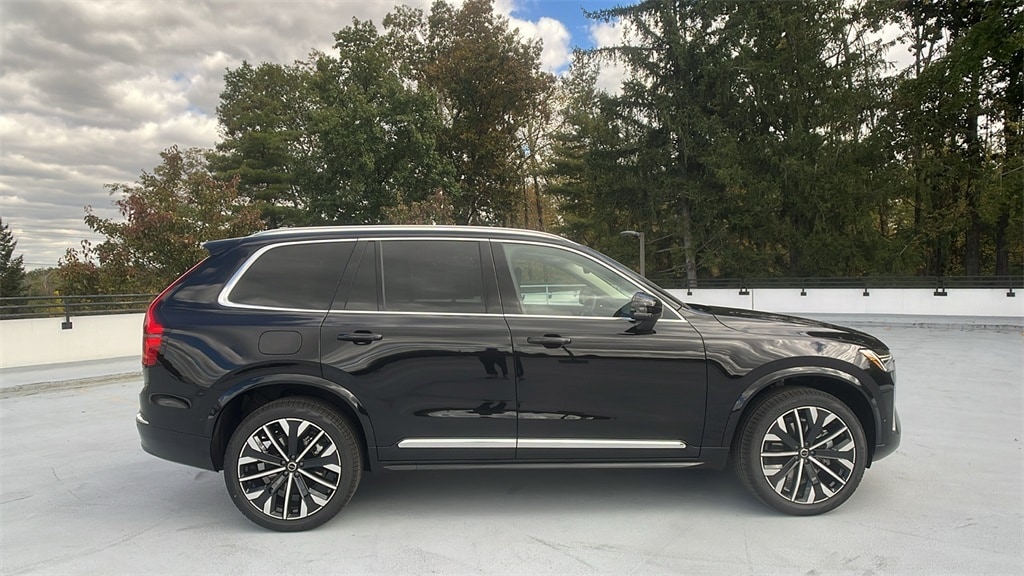 2026 Volvo XC90 Plus - Photo 6