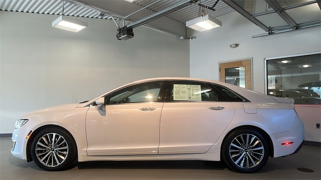 Used 2017 Lincoln MKZ Select with VIN 3LN6L5D94HR621885 for sale in Summit, NJ