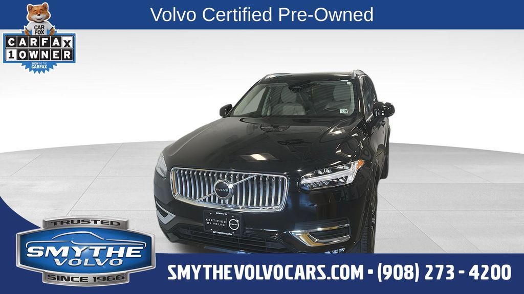 2024 Volvo XC90 B5 Core Bright theme 4WD's photo