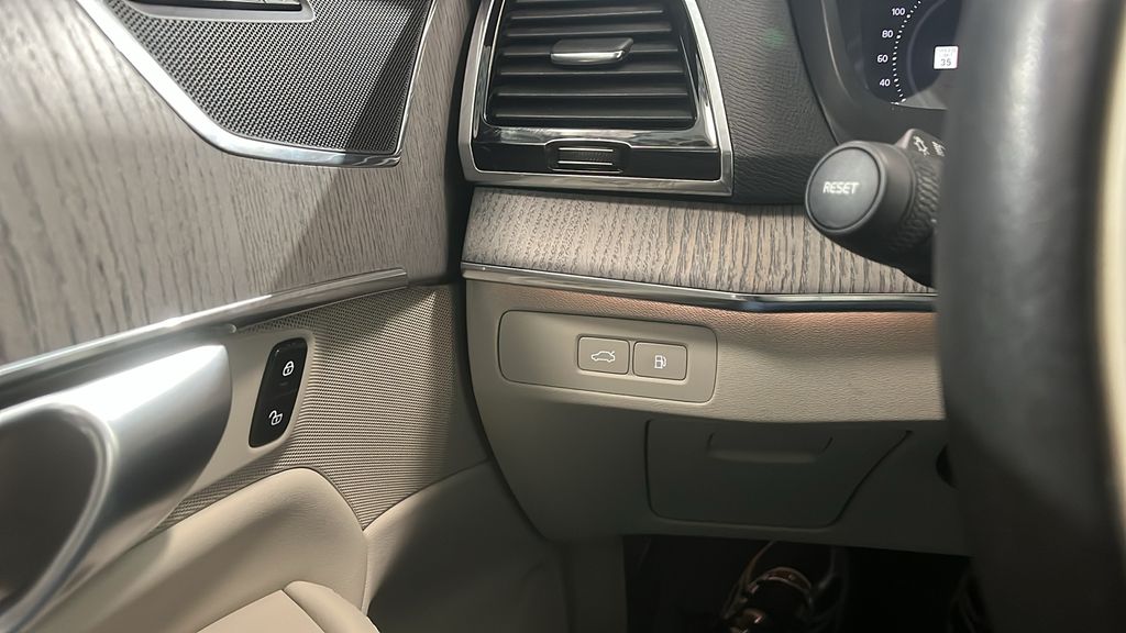 2024 Volvo XC90 Plus - Photo 23
