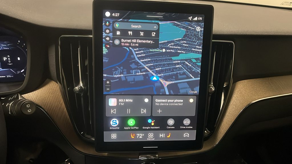 2026 Volvo XC60 Plus - Photo 18