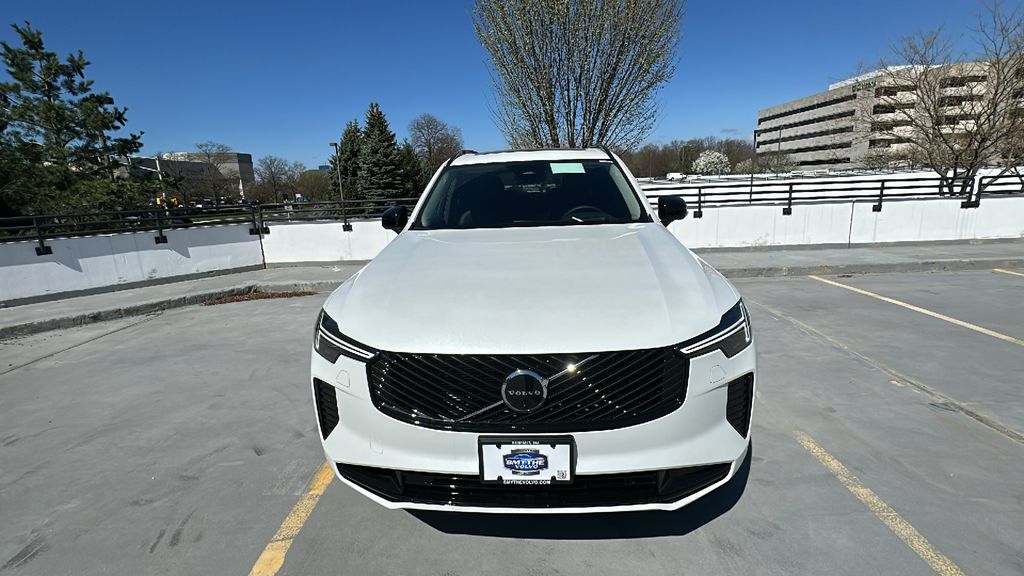 2026 Volvo XC90 T8 Recharge Ultra Dark 6-Seater 4WD's photo