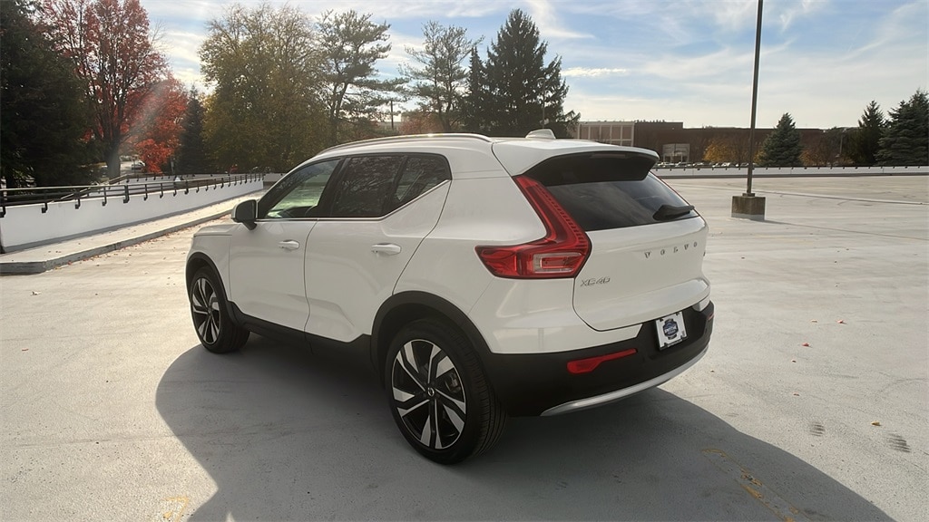 Certified 2025 Volvo XC40 B5 Plus Bright Theme SUV