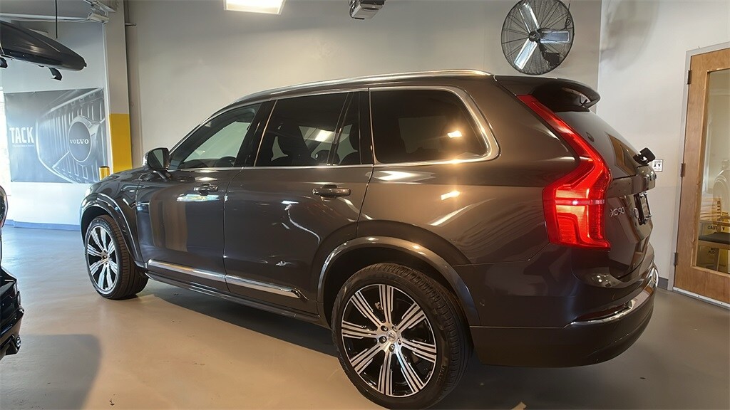2023 Volvo XC90 Ultimate photo 2