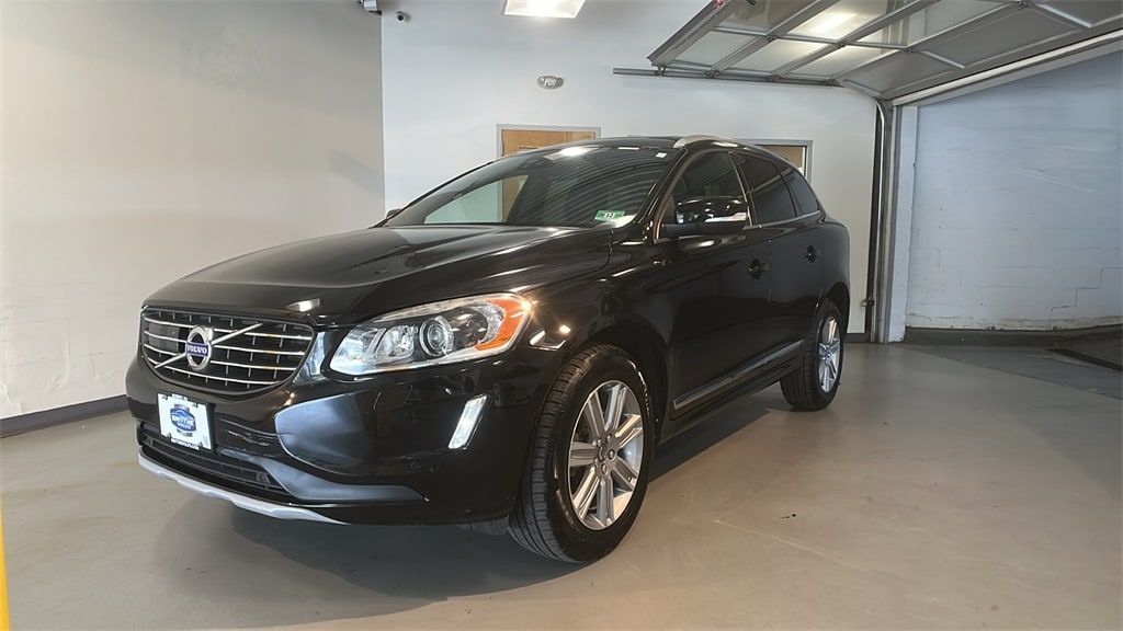 Used 2016 Volvo XC60 T6 Platinum with VIN YV449MRM0G2921831 for sale in Summit, NJ