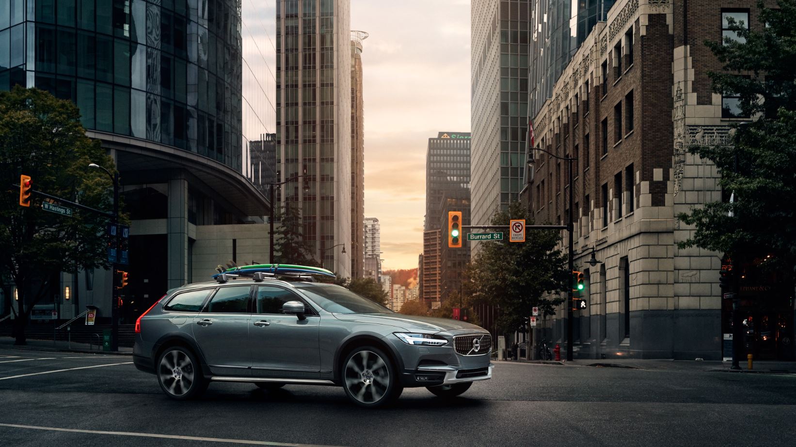 volvo v90.jpg