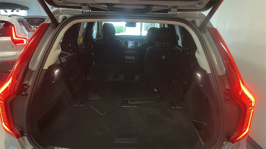 2025 Volvo XC90 Plus photo 4