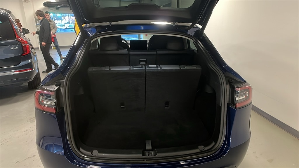 Used 2023 Tesla Model Y Long Range SUV