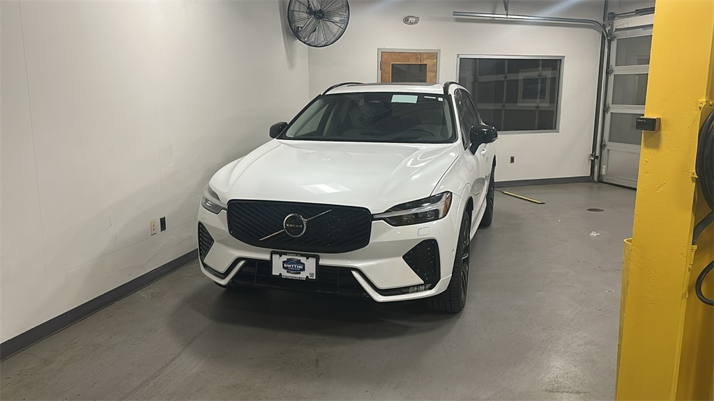 2026 Volvo XC60 Ultra's photo