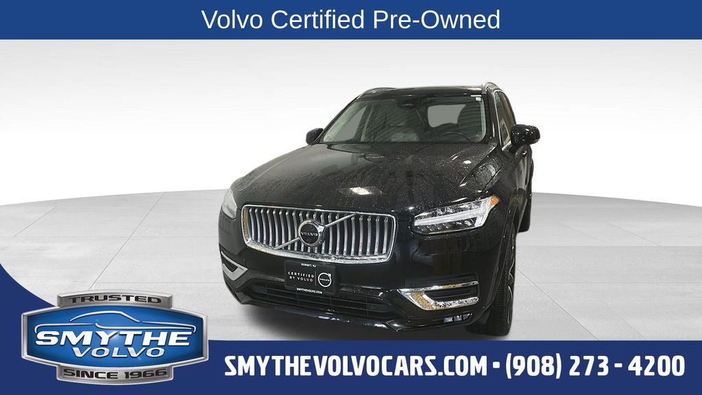 2023 Volvo XC90 B5 Plus 4WD's photo