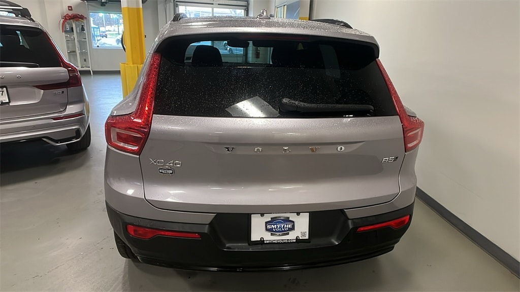 New 2026 Volvo XC40 B5 Plus SUV