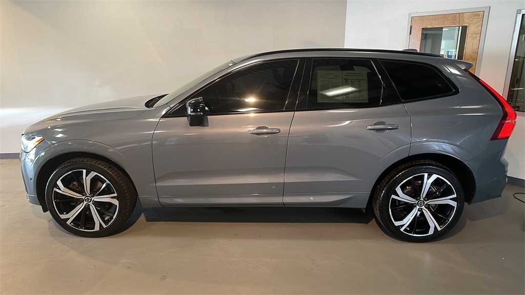 Certified 2022 Volvo XC60 R-Design with VIN YV4062RM7N1905267 for sale in Summit, NJ