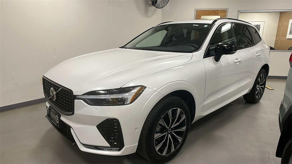 Certified 2025 Volvo XC60 B5 Plus SUV