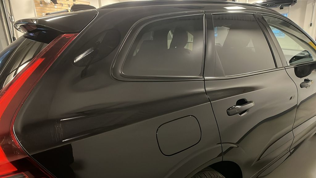 2026 Volvo XC60 Plus - Photo 6