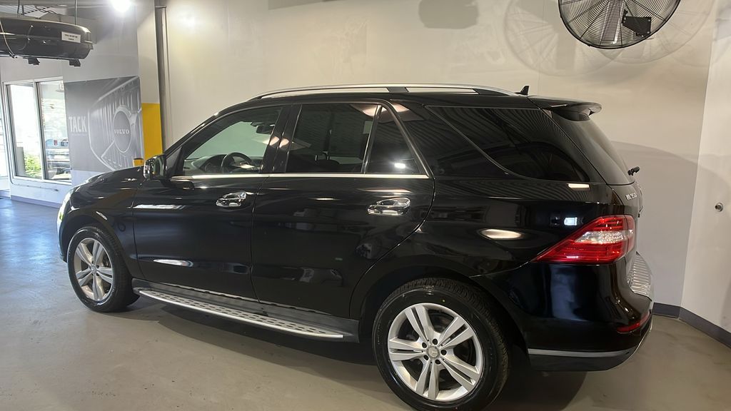 Used 2013 Mercedes-Benz M-Class ML350 with VIN 4JGDA5HB9DA177319 for sale in Summit, NJ