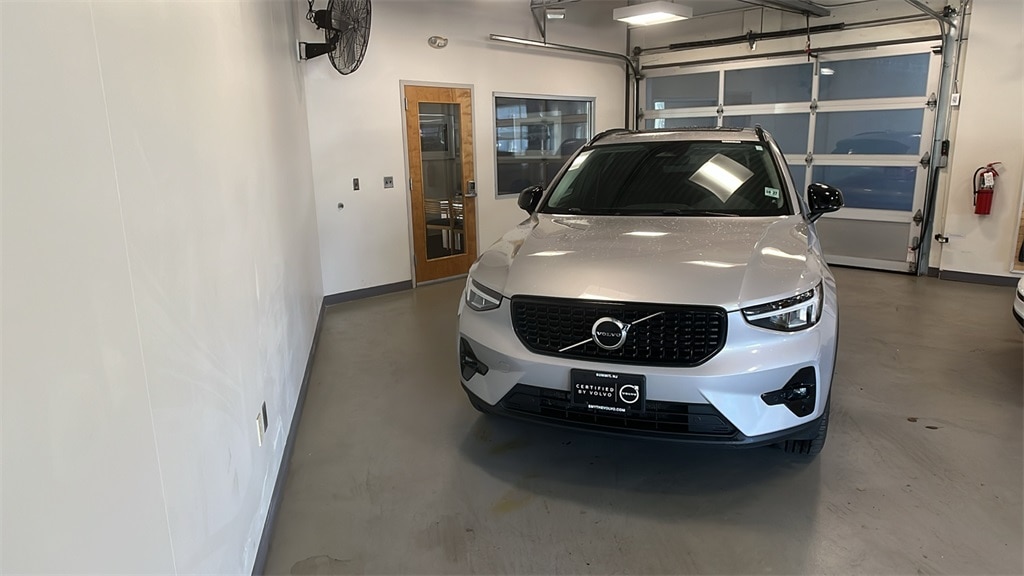 2023 Volvo XC40 Plus