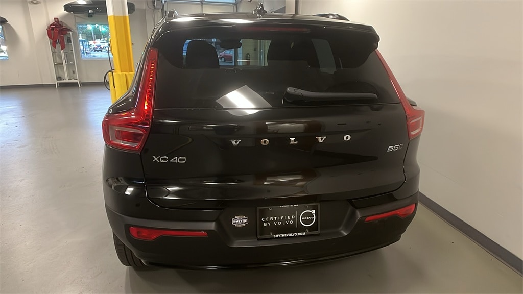 Certified 2024 Volvo XC40 B5 Plus Dark Theme SUV