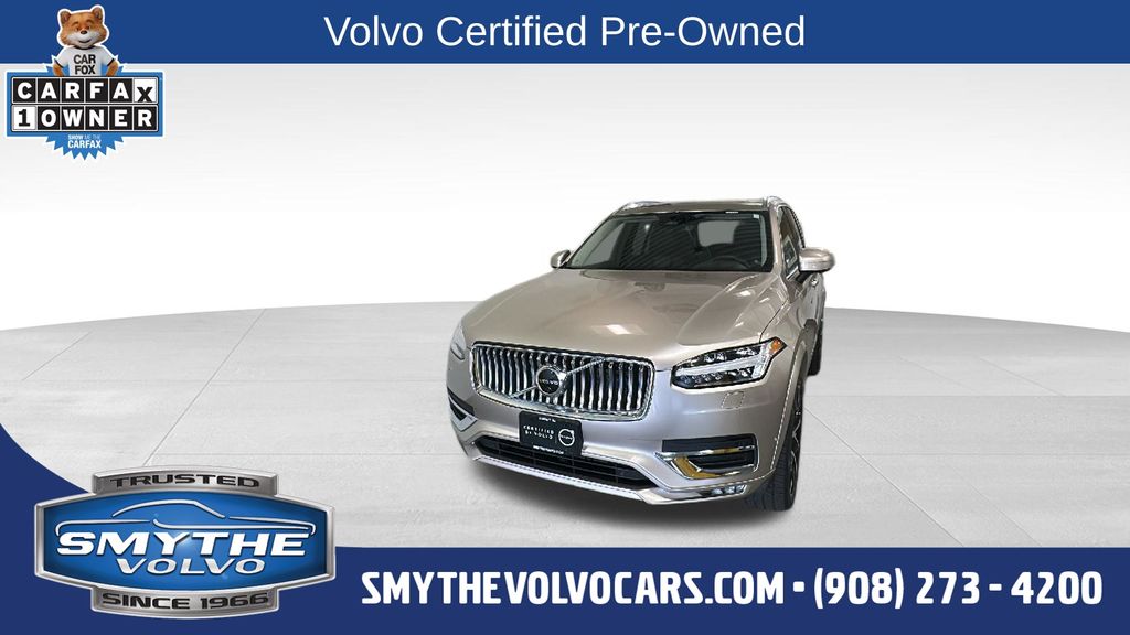 2023 Volvo XC90 B5 Plus 4WD's photo