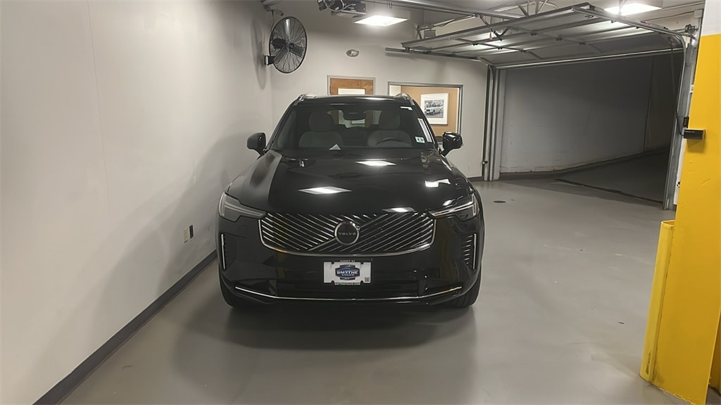 New 2026 Volvo XC90 B5 Core SUV