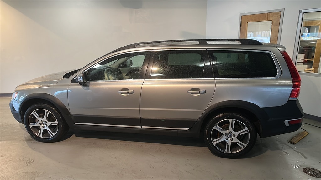 Used 2015 Volvo XC70 T6 Premier Plus with VIN YV4902NC8F1198459 for sale in Summit, NJ