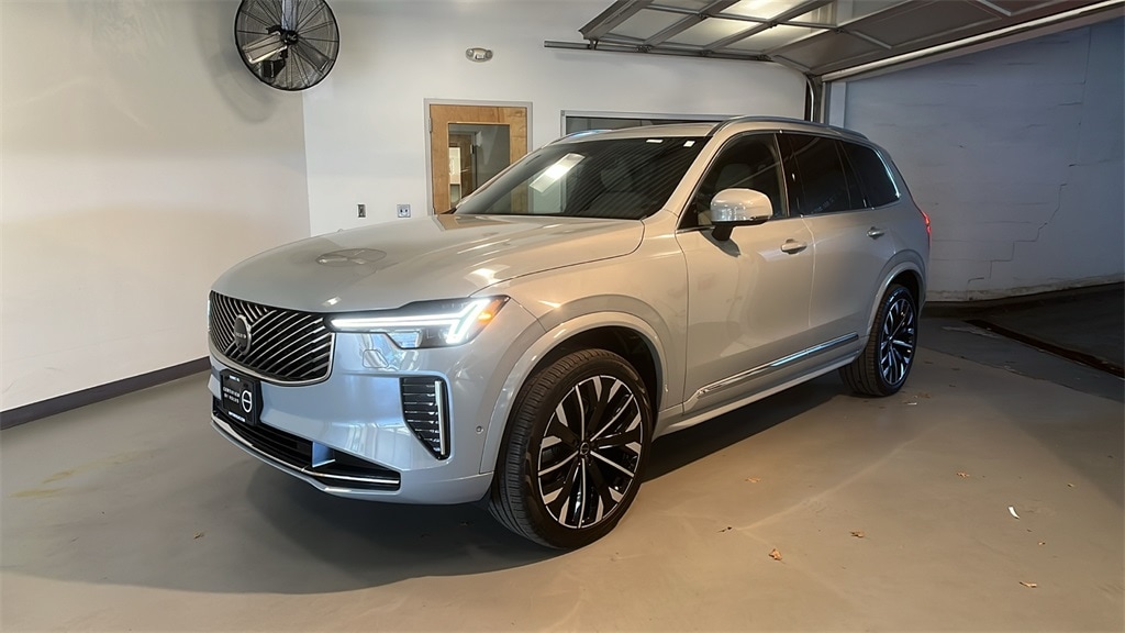 Certified 2025 Volvo XC90 B6 Plus 7-Seater SUV