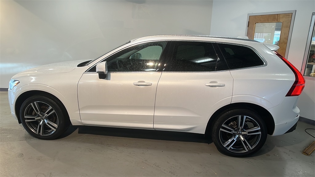 Used 2019 Volvo XC60 Momentum with VIN LYV102RK3KB321508 for sale in Summit, NJ