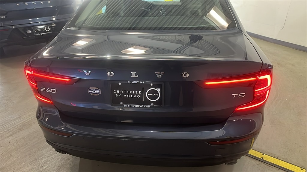Used 2021 Volvo S60 T5 Momentum Sedan
