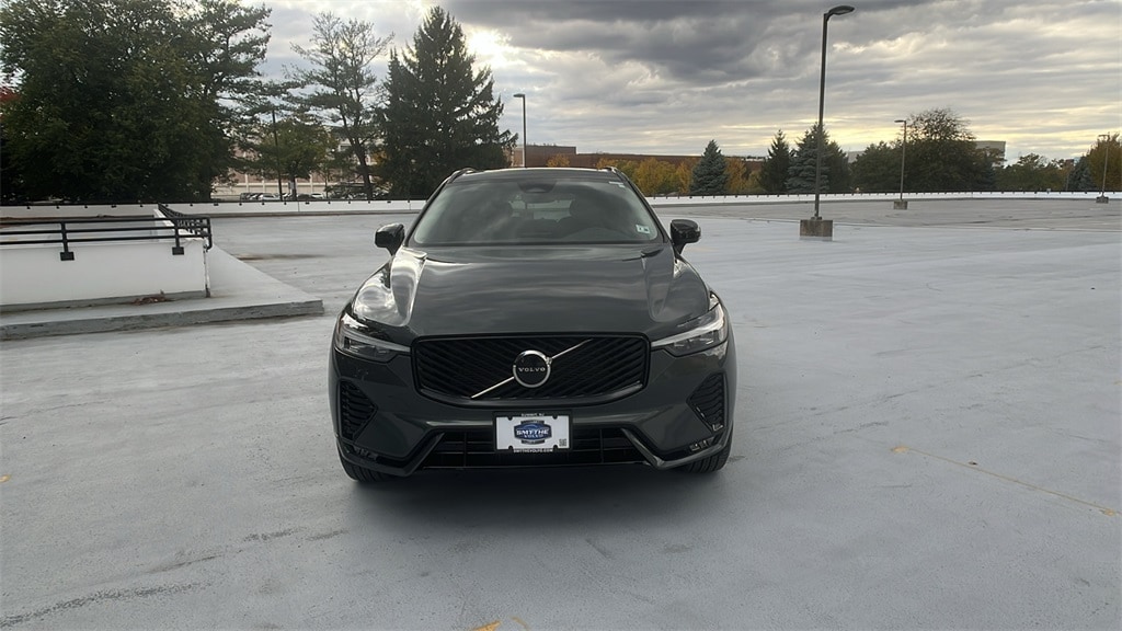 New 2026 Volvo XC60 B5 Core SUV
