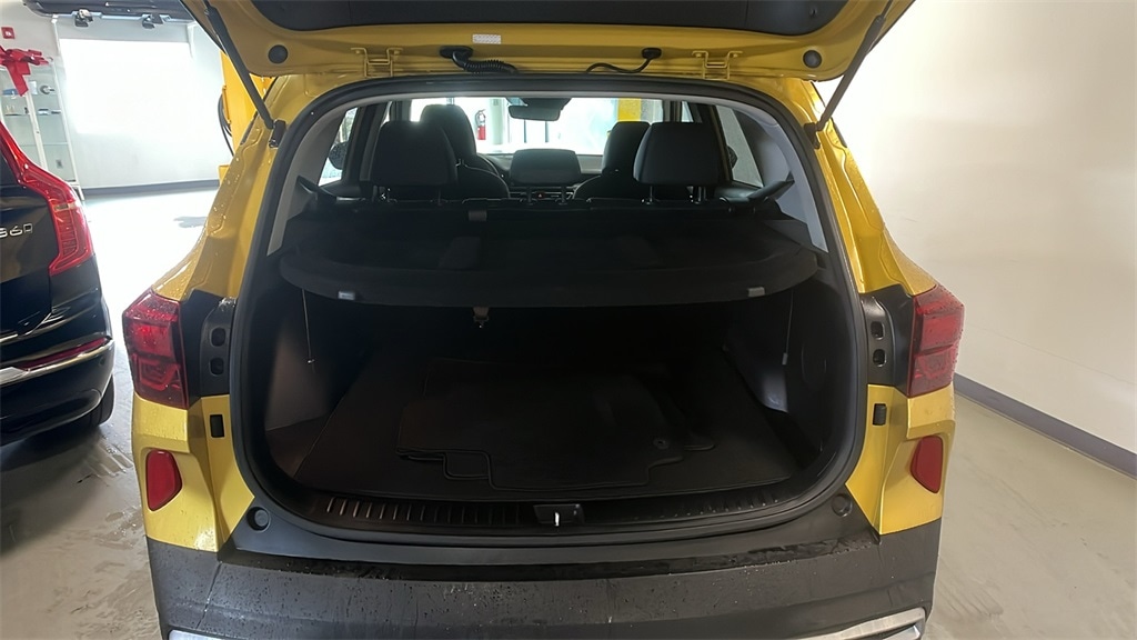 Used 2022 Kia Seltos SX SUV