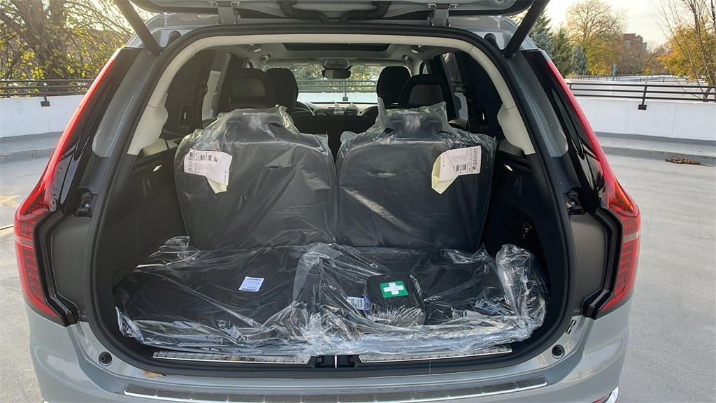 New 2026 Volvo XC90 plug-in hybrid T8 Plus 7-Seater SUV