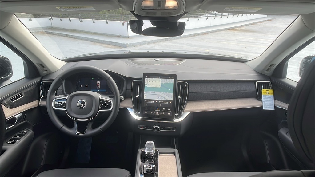 2026 Volvo XC90 Plus - Photo 11