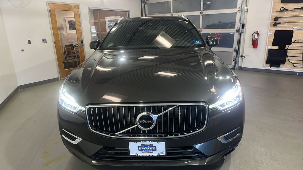 2021 Volvo XC60 Inscirption Expression