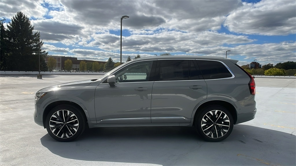 New 2026 Volvo XC90 B6 Plus 7-Seater SUV