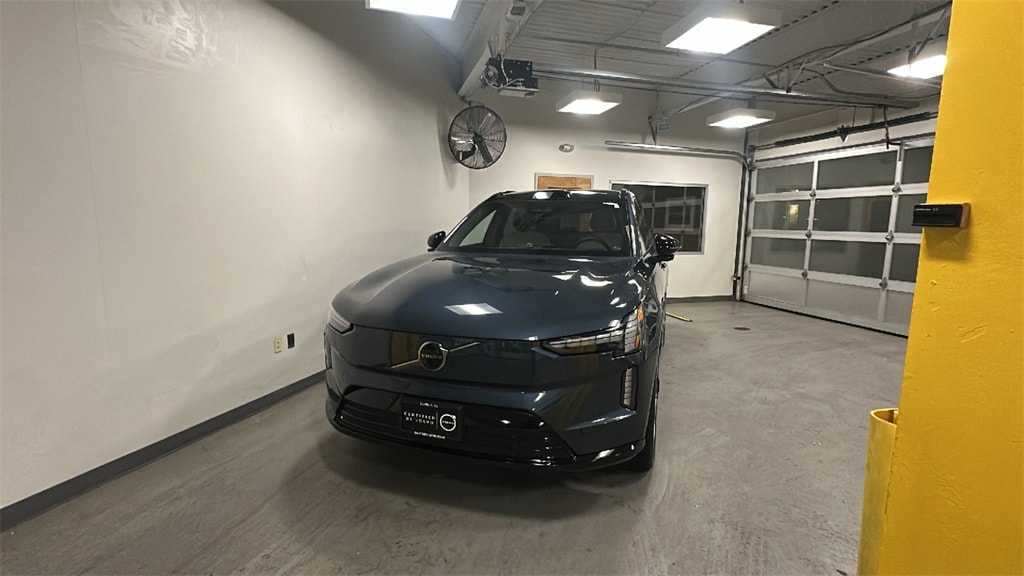 2025 Volvo EX90 Ultra